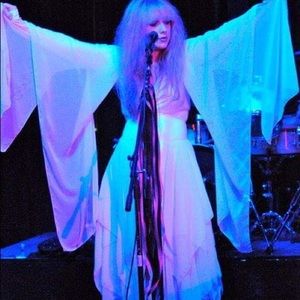 Meet your Posher, Nickolle